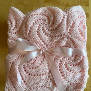 Hand crochet baby blanket NWOT, gift wrapped with satin bow, baby shower present